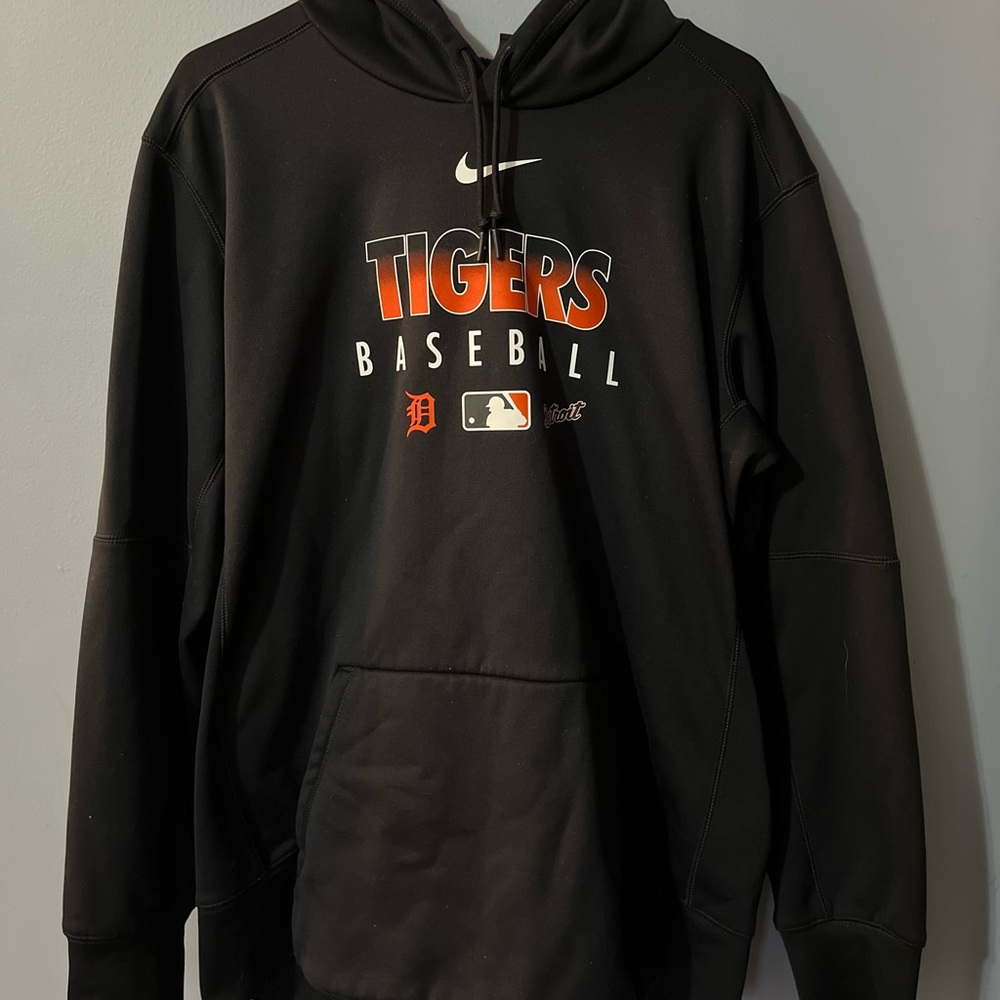 Nike Men’s Dri-Fit Tigers Hoodie